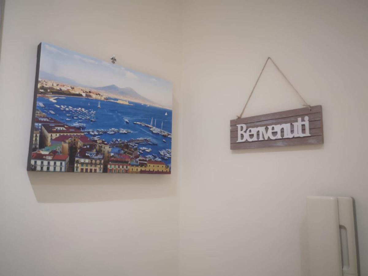 Le Dimore Di Emilia Napoli Eksteriør billede
